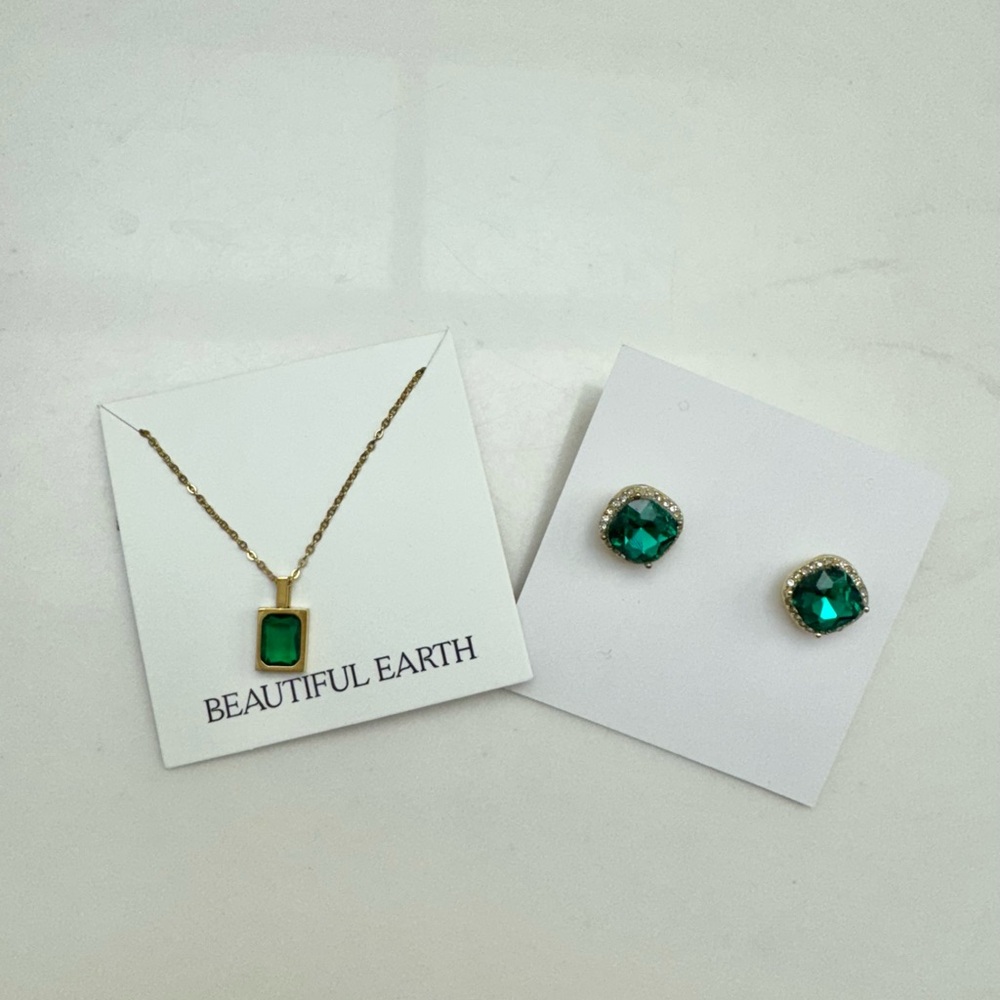 Green Necklace and Earring Set